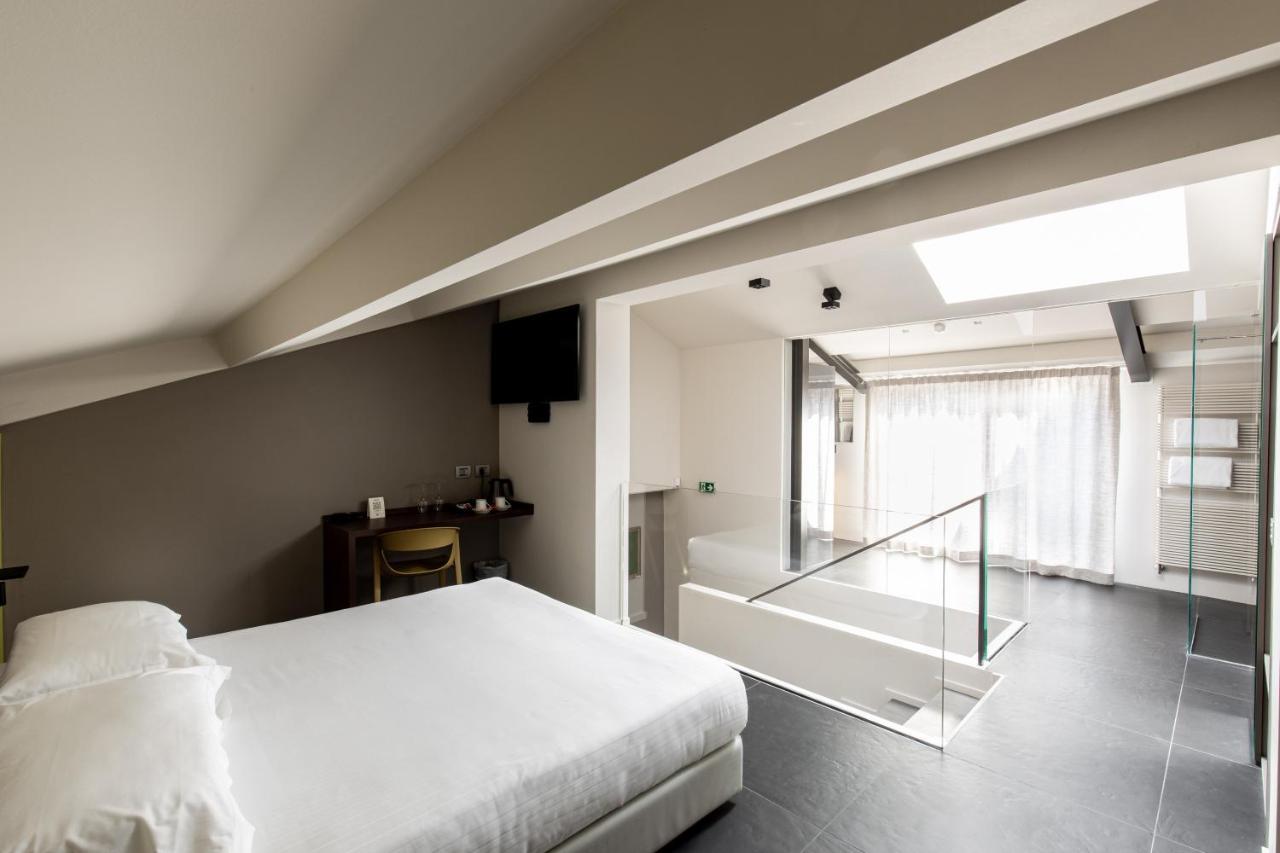 Rb Del Teatro&Apartaments Imola Bagian luar foto